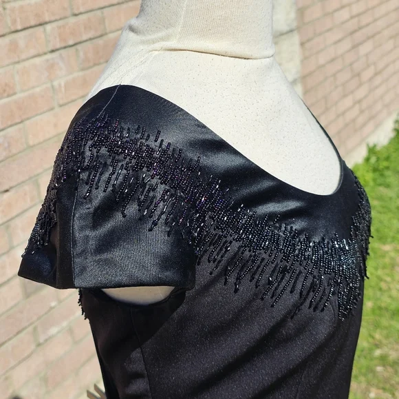 Carmen Marc Valvo silk beaded cocktail dress - Picture 7 of 9